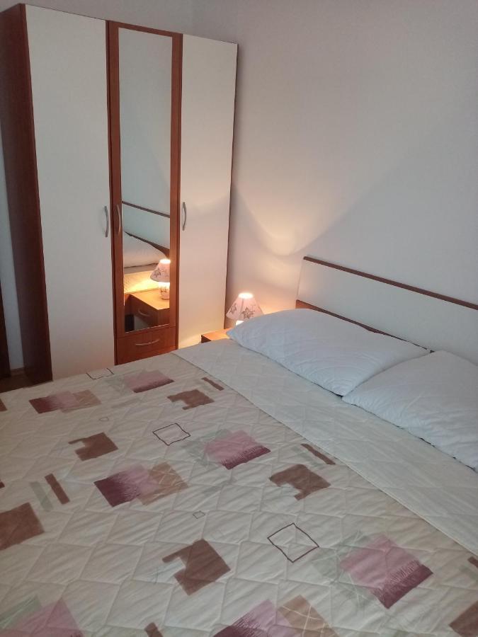 Pave Apartment Betina  Zewnętrze zdjęcie