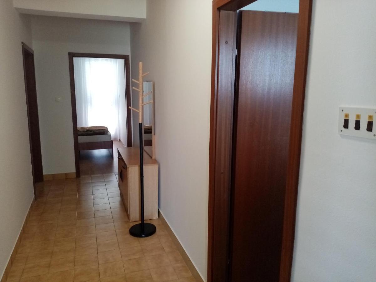 Pave Apartment Betina  Zewnętrze zdjęcie